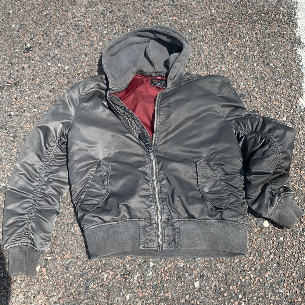 Alpha Industries- Silver Bomber Jacket - Unisex Large